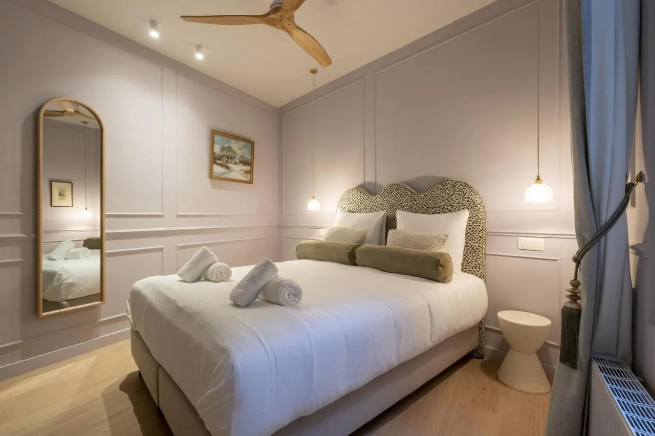 Shway - Le Marnix Apartment Antwerp
